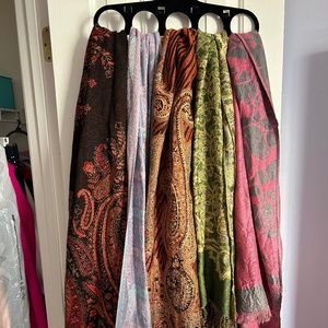 5 Piece Assortment of Scarves